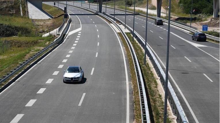 Na autocestama u Srbiji uskoro će se smjeti voziti 150 km/h